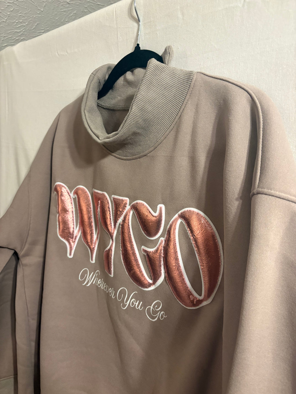 WYGO MERCH MOCKNECK
