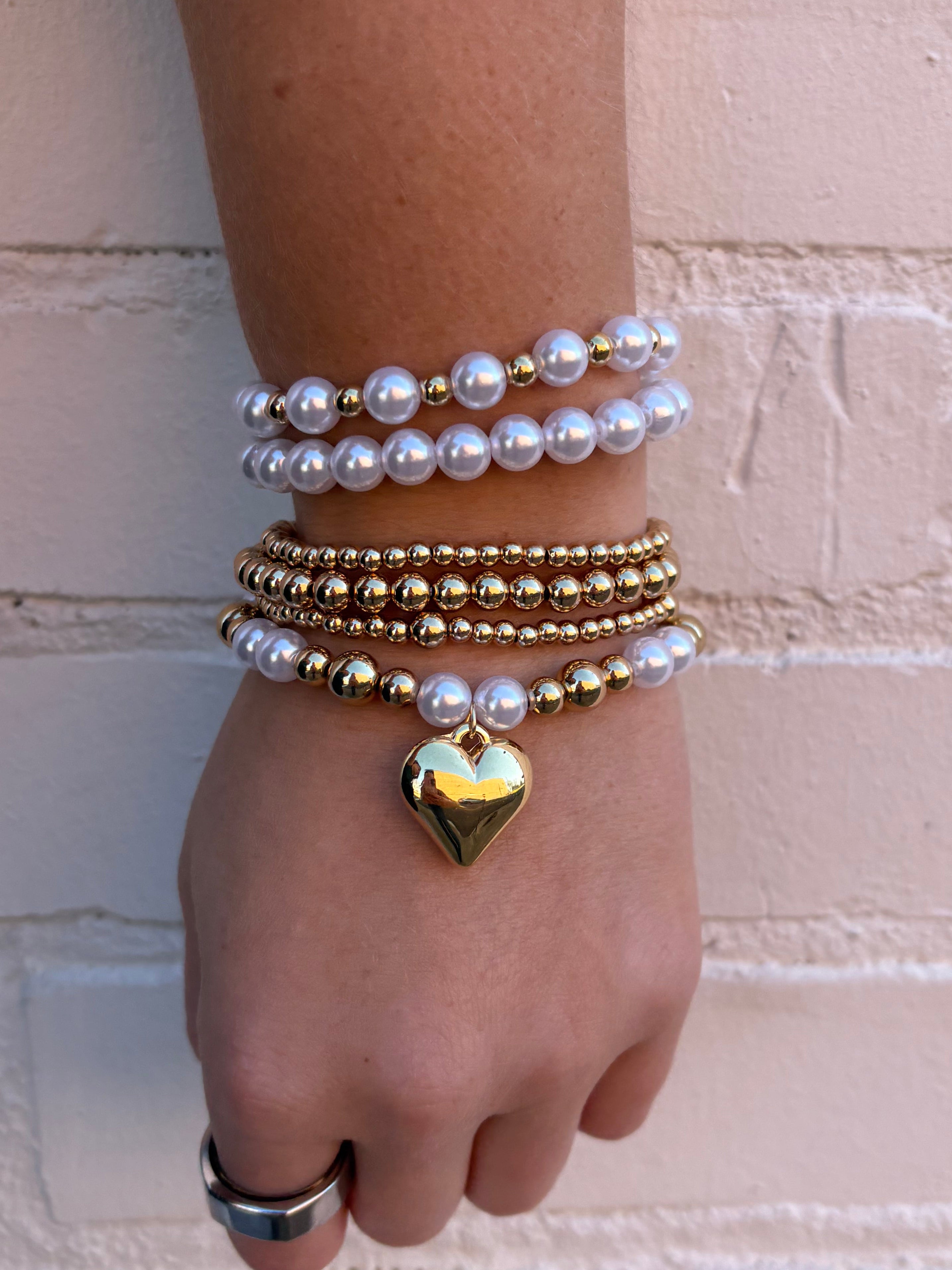 PEARL BEADED HEART BRACELET SET