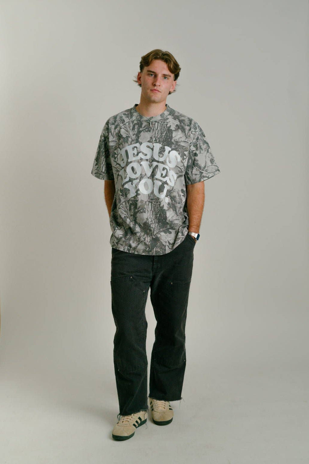 JESUS LOVES YOU CAMO TEE | MIDNIGHT OAK