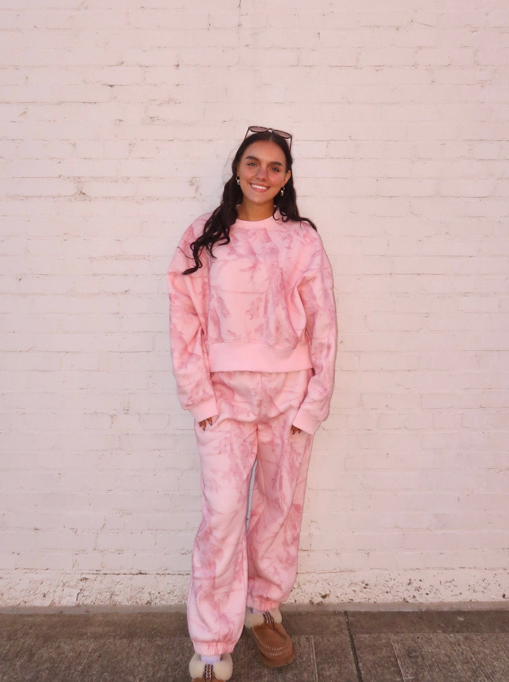 PINK CAMO SWEATSHIRT